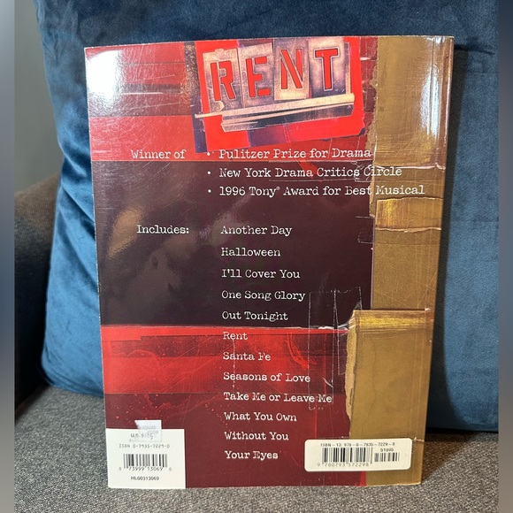 Hal Leonard - Rent: Vocal Selections Paperback – December 1, 1996 (sheet music) - Picture 3 of 3